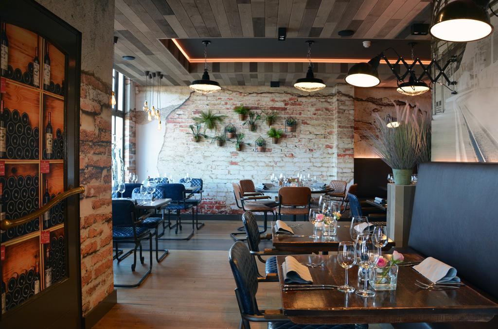 Hotel De Valk Valkenswaard Kültér fotó